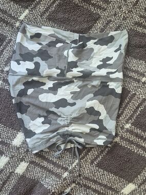 aerie Gray & White Camo Drawstring High-Rise Athletic Shorts